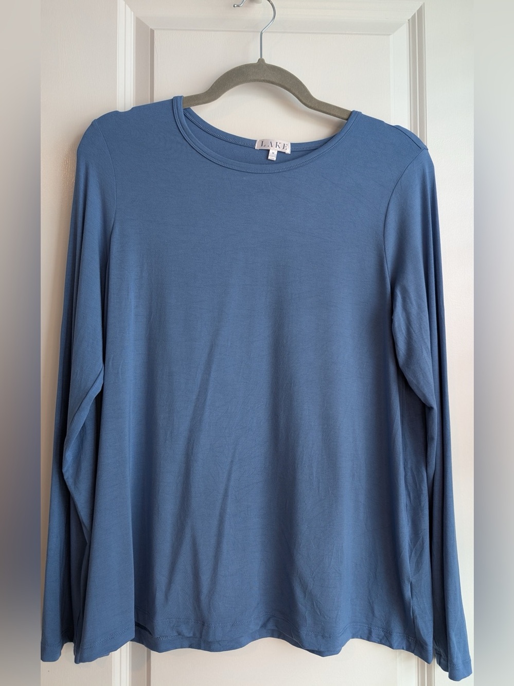 Lake Women’s DreamModal Long Sleeved Crewneck Pajama Top Size Medium in Seaport